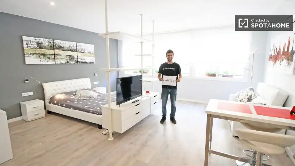 Room in El Poblenou