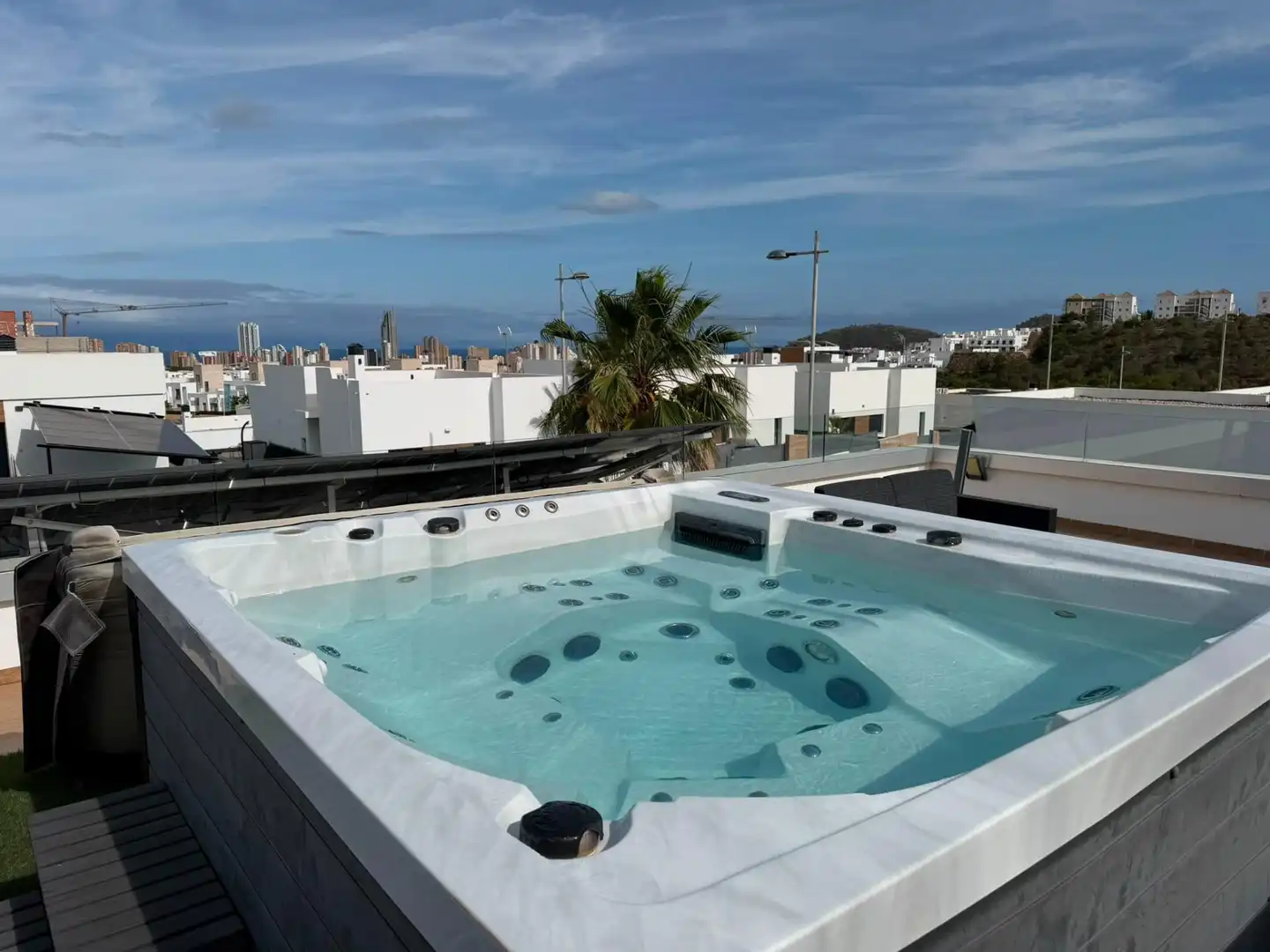 Piscina de Casa o xalet de lloguer en Finestrat amb Aire condicionat, Calefacció i Jardí privat
