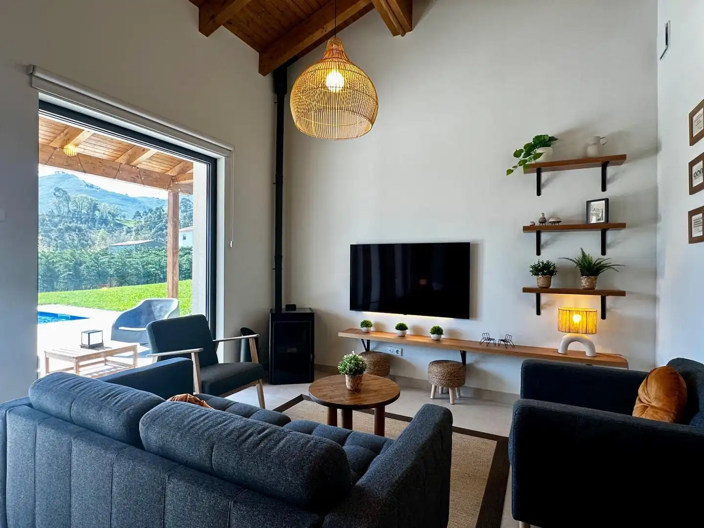 Sala de estar de Casa o chalet en venta en Ribadesella con Aire acondicionado, Calefacción y Jardín privado