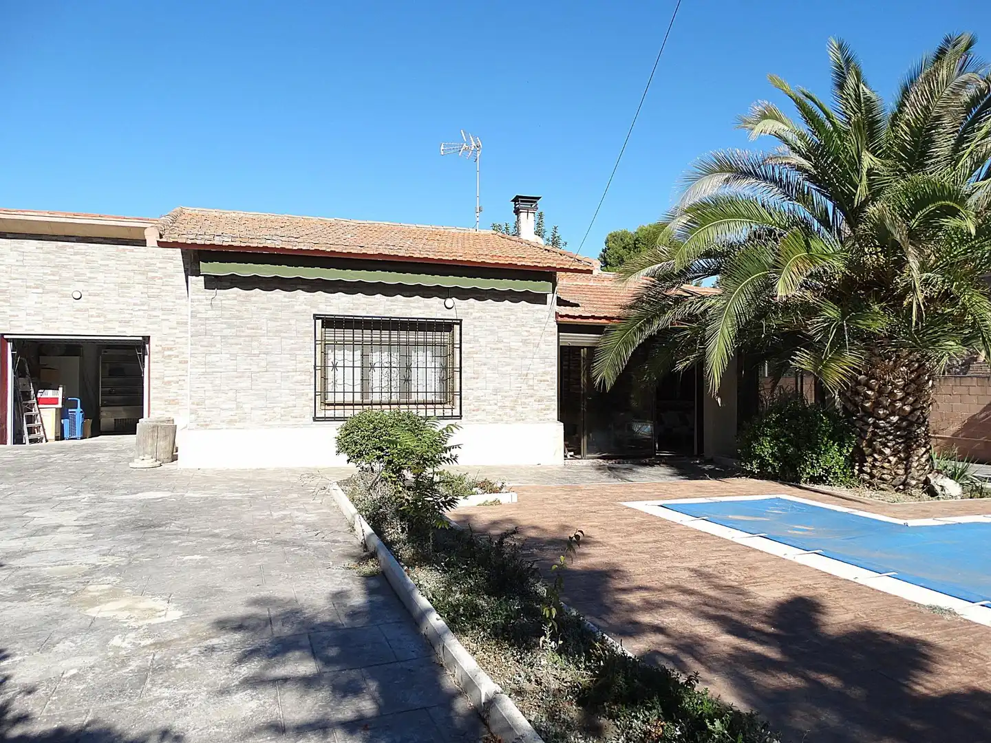 Vista exterior de Casa o chalet en venta en Arganda del Rey con Aire acondicionado, Calefacción y Jardín privado