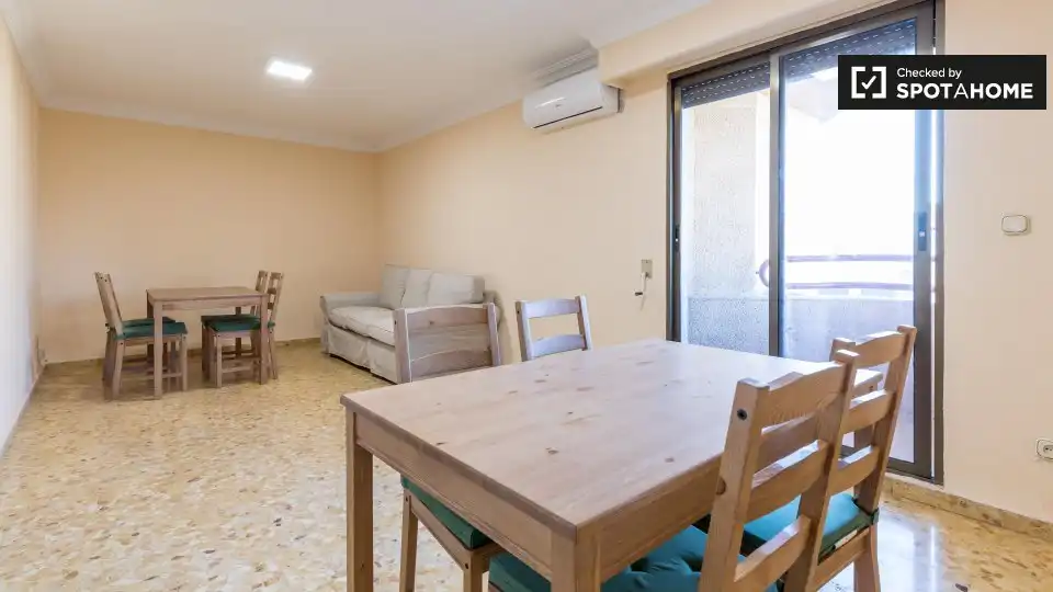 Room in Jaume Roig