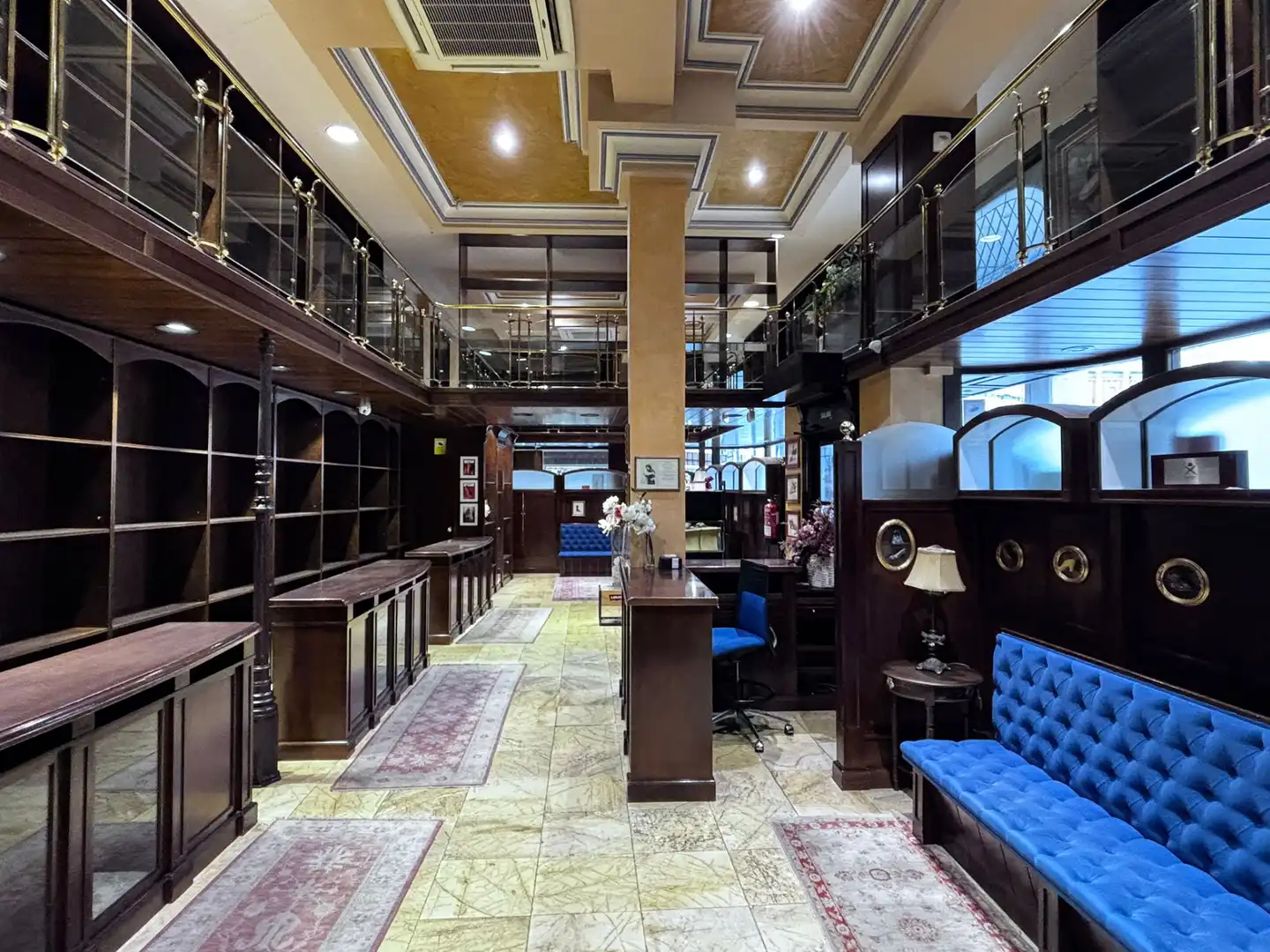 Commercial properties for rent in Burgos  with Air Conditioner, Heating and Furnished
