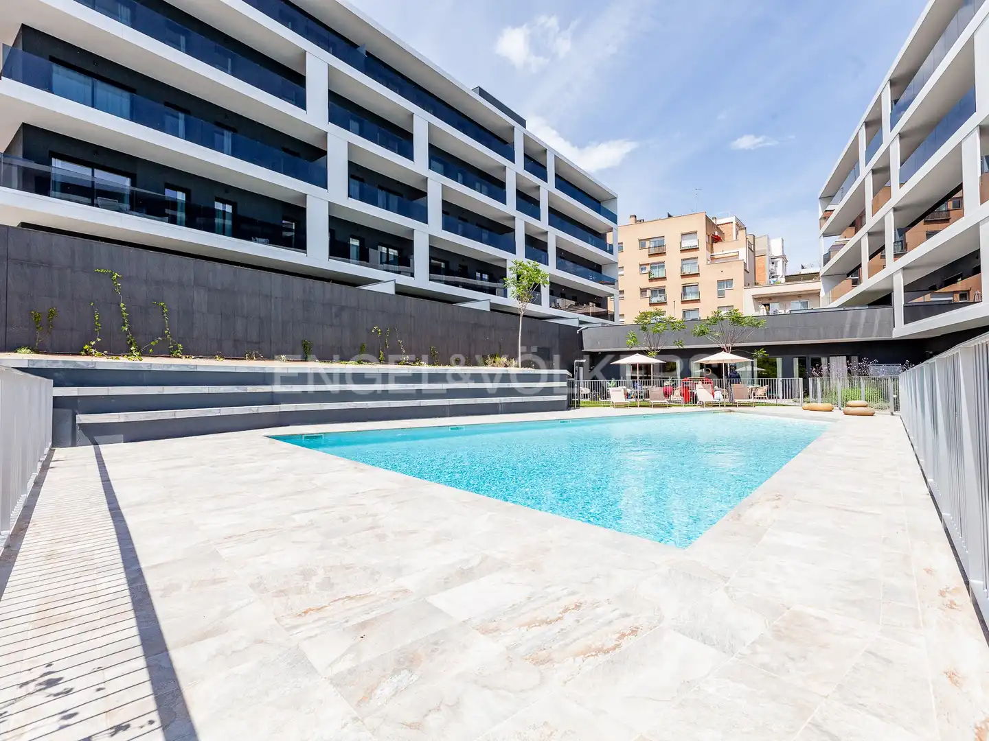 Schwimmbecken von Wohnung zur Miete in Esplugues de Llobregat mit Klimaanlage, Heizung und Parkett