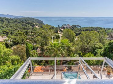 Villa con balcone in vendita a Santa Cristina - Sant Francesc