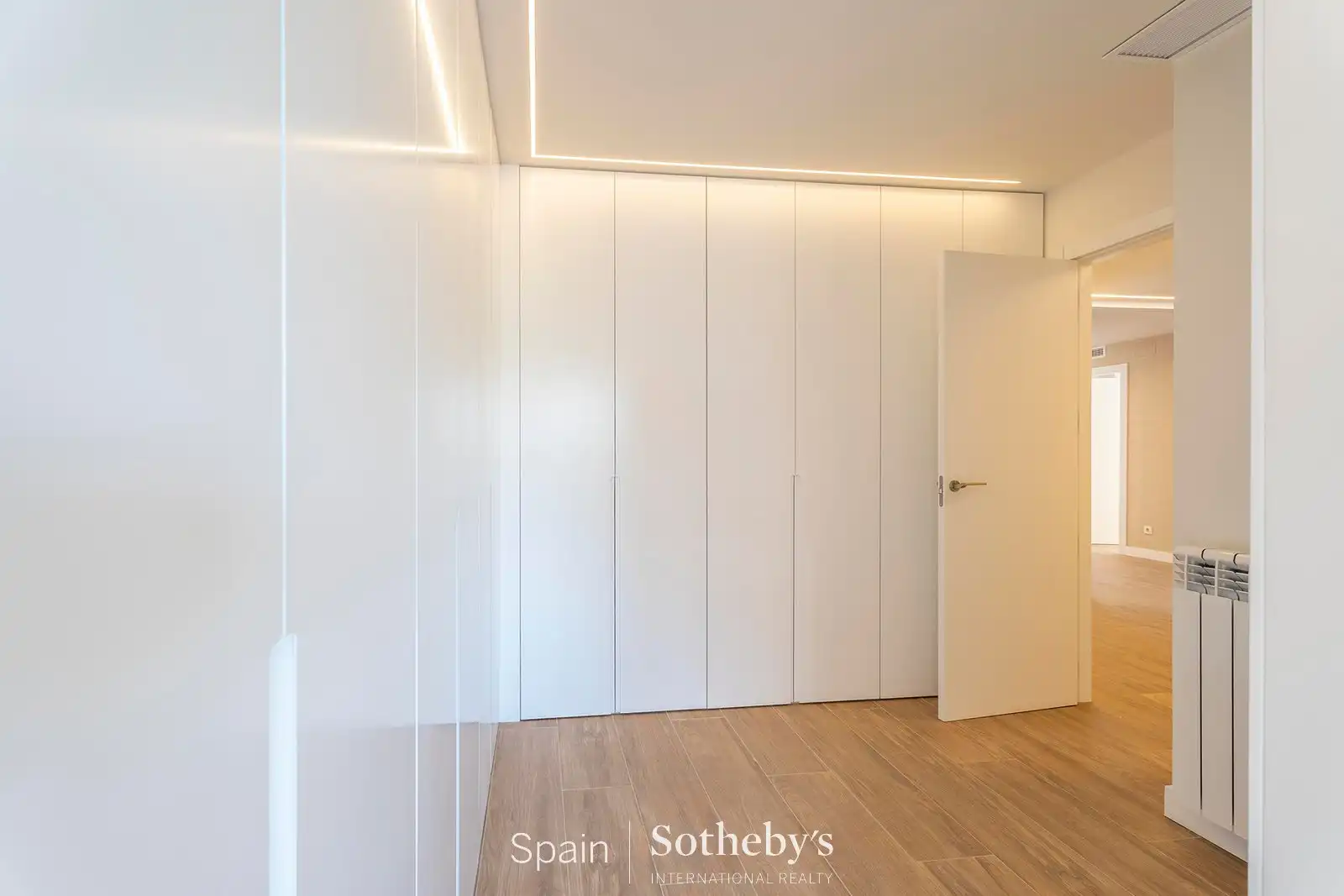 Apartamento con piscina en alquiler en Calle de la Infanta María Teresa, imagen 12