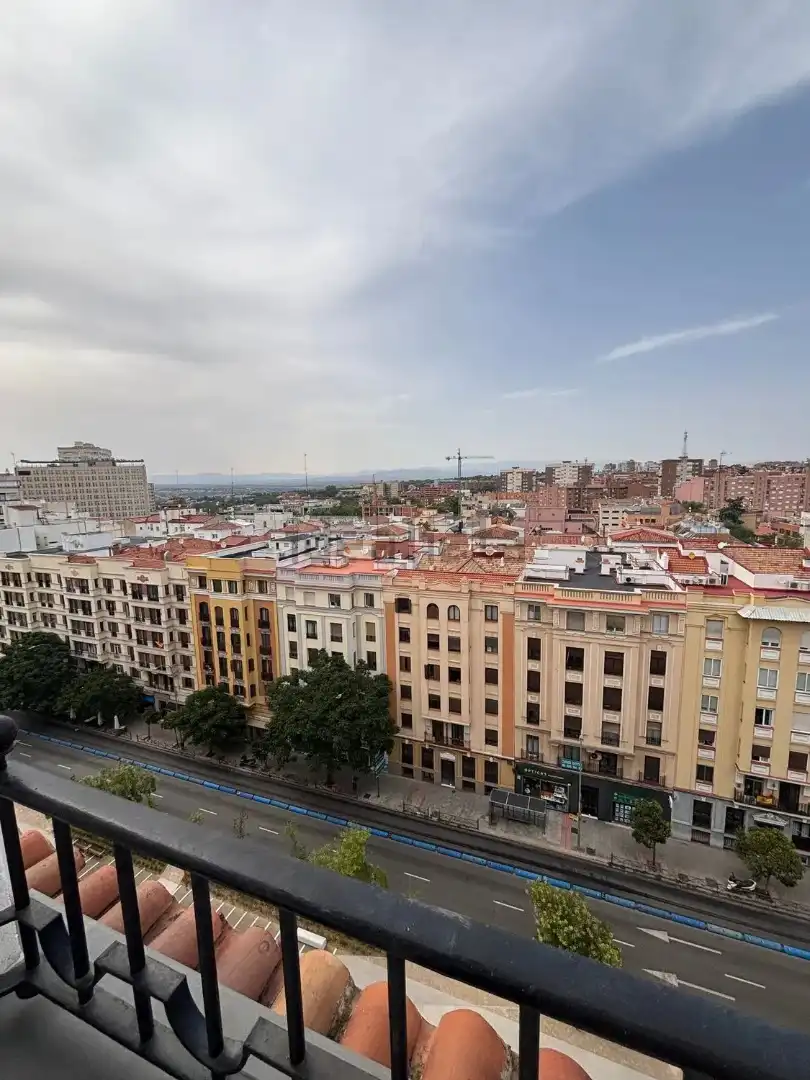 Vista exterior de Pis de lloguer en Madrid amb Aire condicionat, Calefacció i Moblat