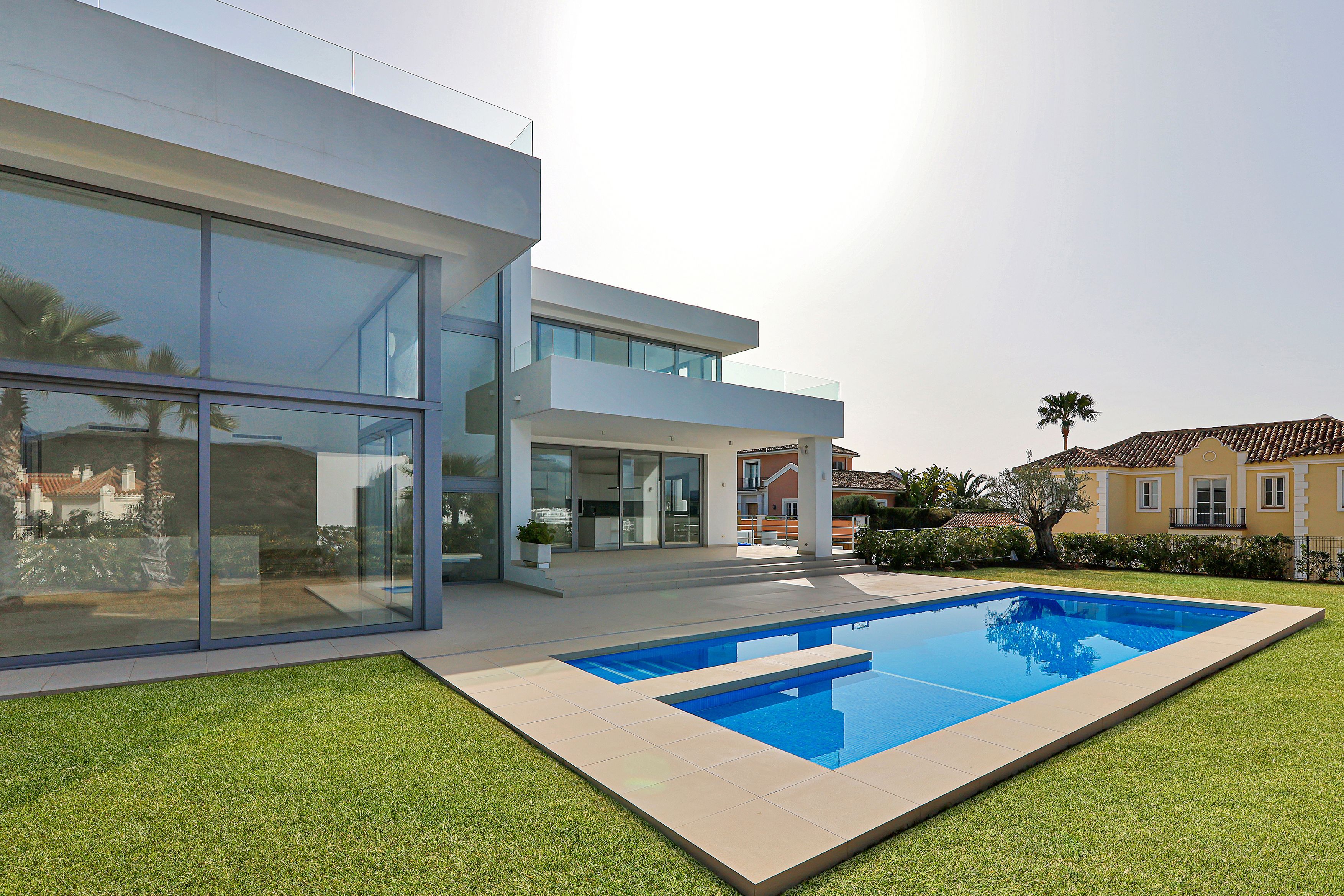 Swimming pool of House or chalet for sale in Benahavís  with Air Conditioner, Private garden and Terrace