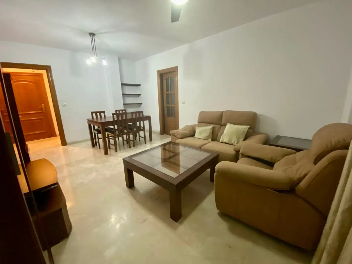 Sala de estar de Piso en venta en Albolote con Aire acondicionado, Trastero y Amueblado