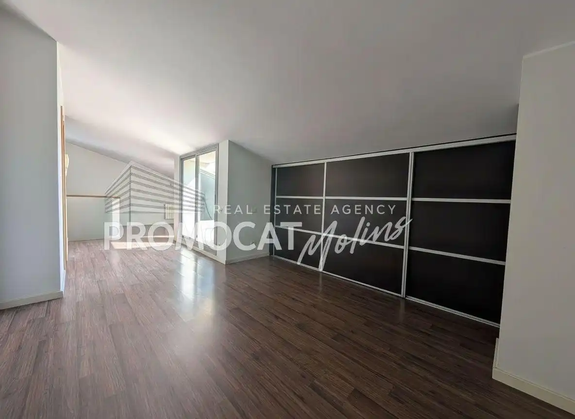 Ático en venta en Molins de Rei con Aire acondicionado, Calefacción y Parquet