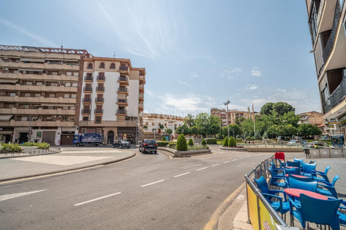 Oficina en venda a Linarejos