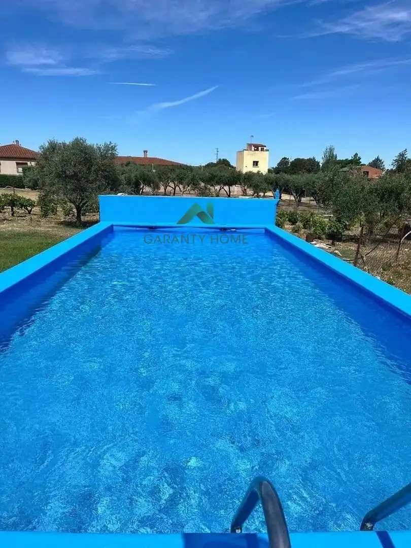Chalet con piscina en venta en Carretera de Sevilla - Los Montitos