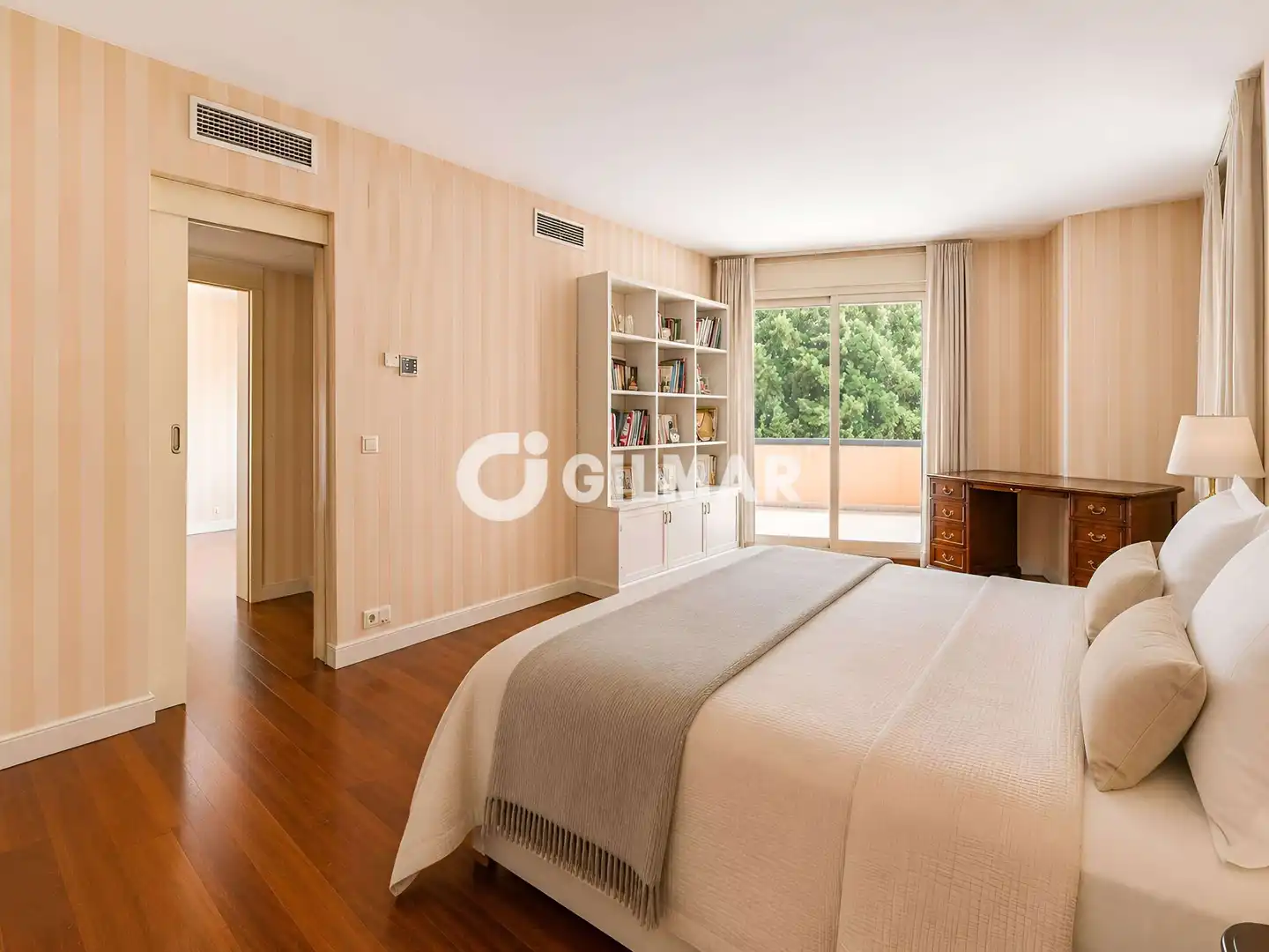 Detached house with pool for sale in Somosaguas, imagen 42