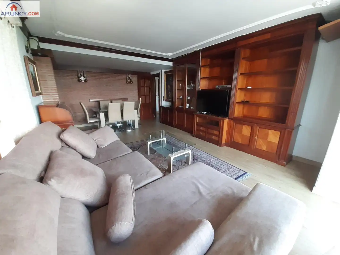 Wohnzimmer von Wohnung zur Miete in Sevilla mit Klimaanlage, Privatgarten und Parkett