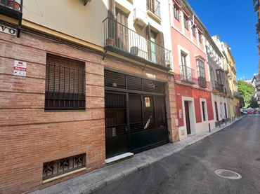Flat with garden for sale in Calle RAFAEL CALVO