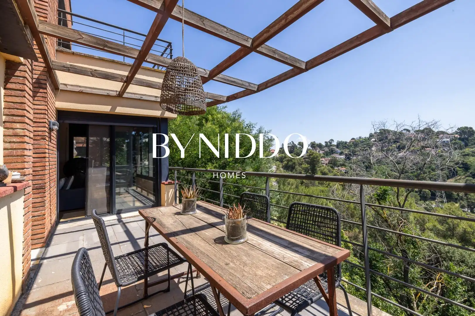 Terrassa de Casa o xalet en venda en Sant Cugat del Vallès amb Calefacció, Jardí privat i Parquet