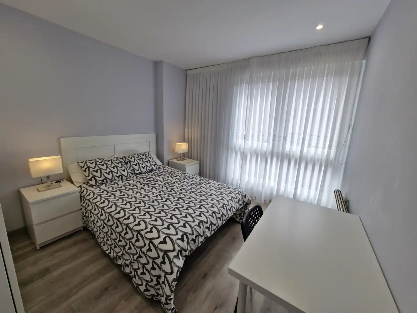Bedroom of Flat for rent in Bilbao   with Heating, Furnished and Oven