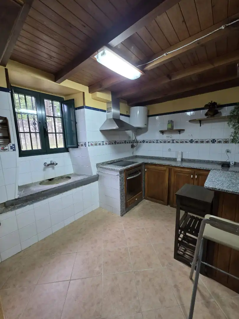 Cocina de Casa adosada en venta en Narón con Calefacción, Jardín privado y Amueblado
