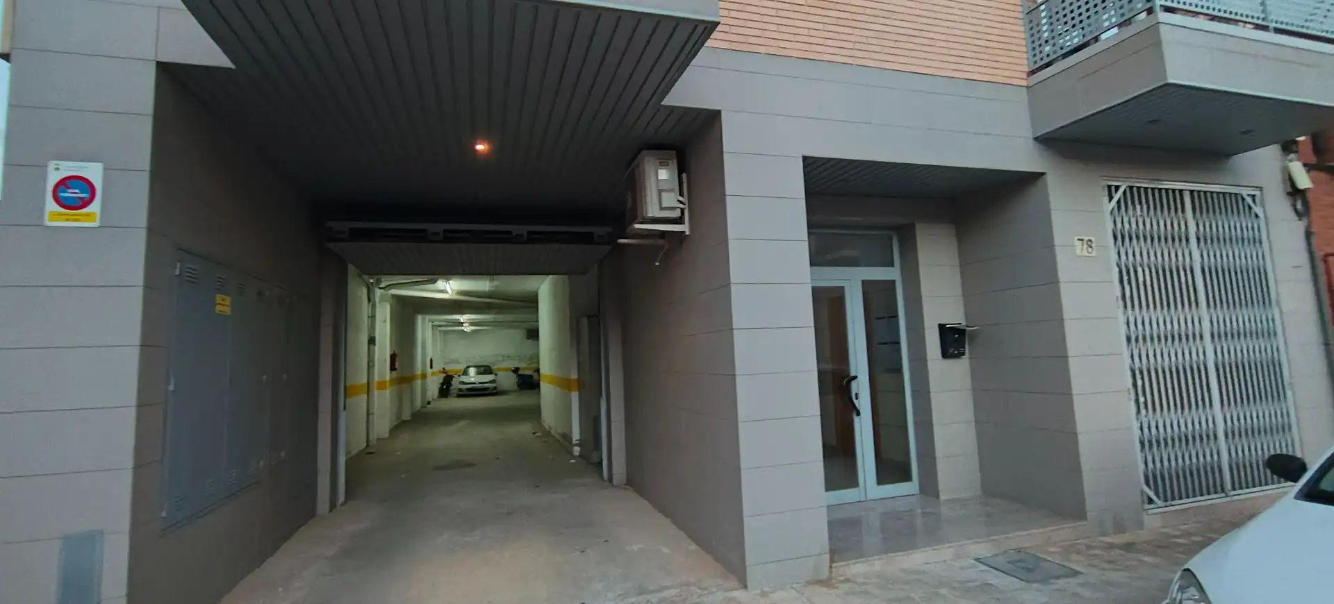 Vista exterior de Garatge en venda en Alpicat