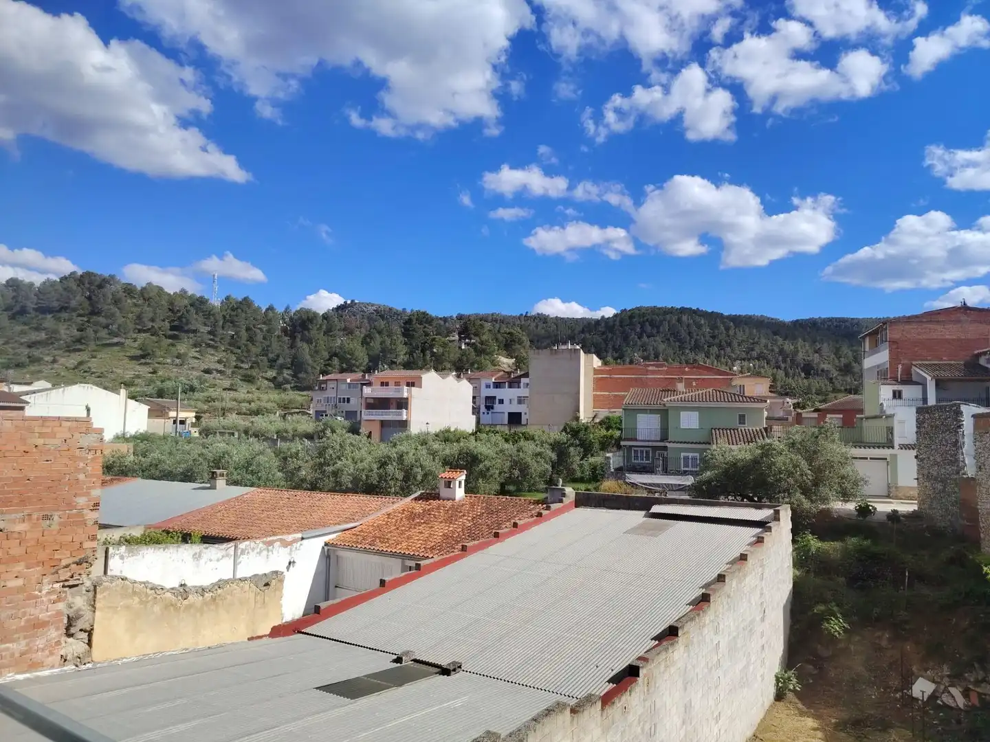 Vista exterior de Pis en venda en Quesa amb Balcó