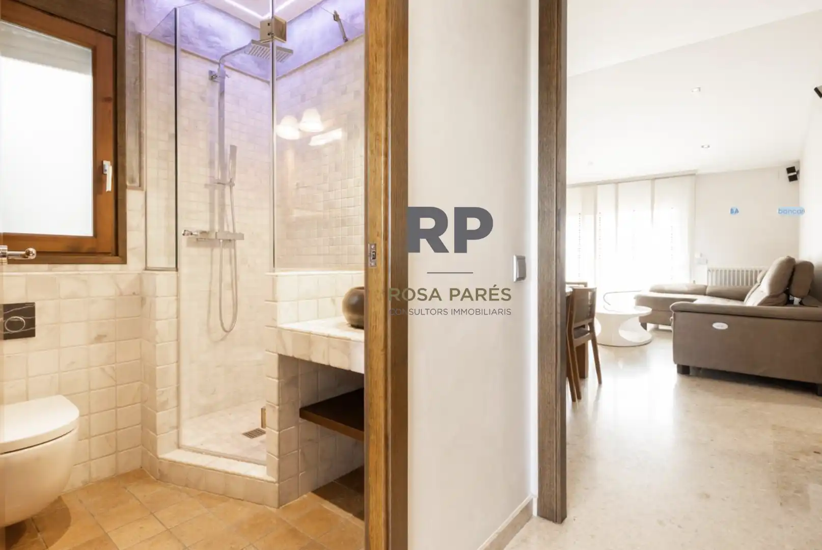 Bathroom of Duplexes for sale in Vic  with Air Conditioner, Heating and Terrace