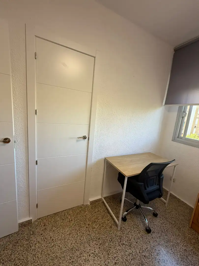 Flat with terrace to rent in Calle Santa María del Valle 17, imagen 25