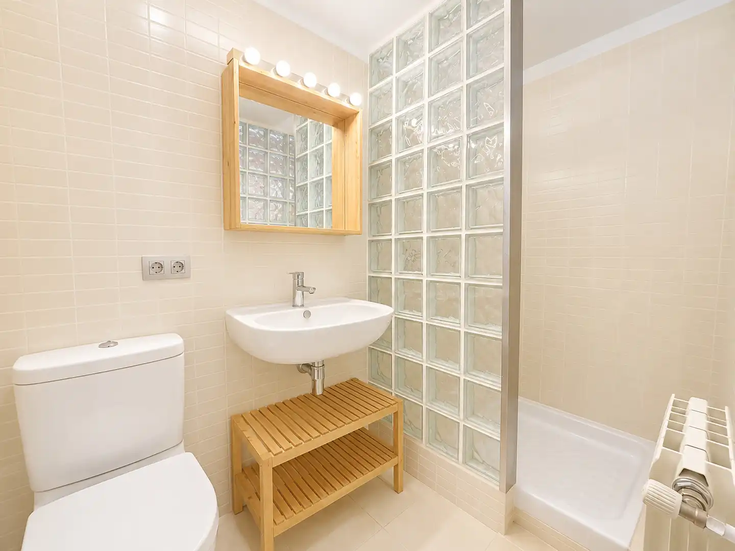 Bathroom of Country homes for sale in Villayerno Morquillas  with Heating, Parquet flooring and Storage room