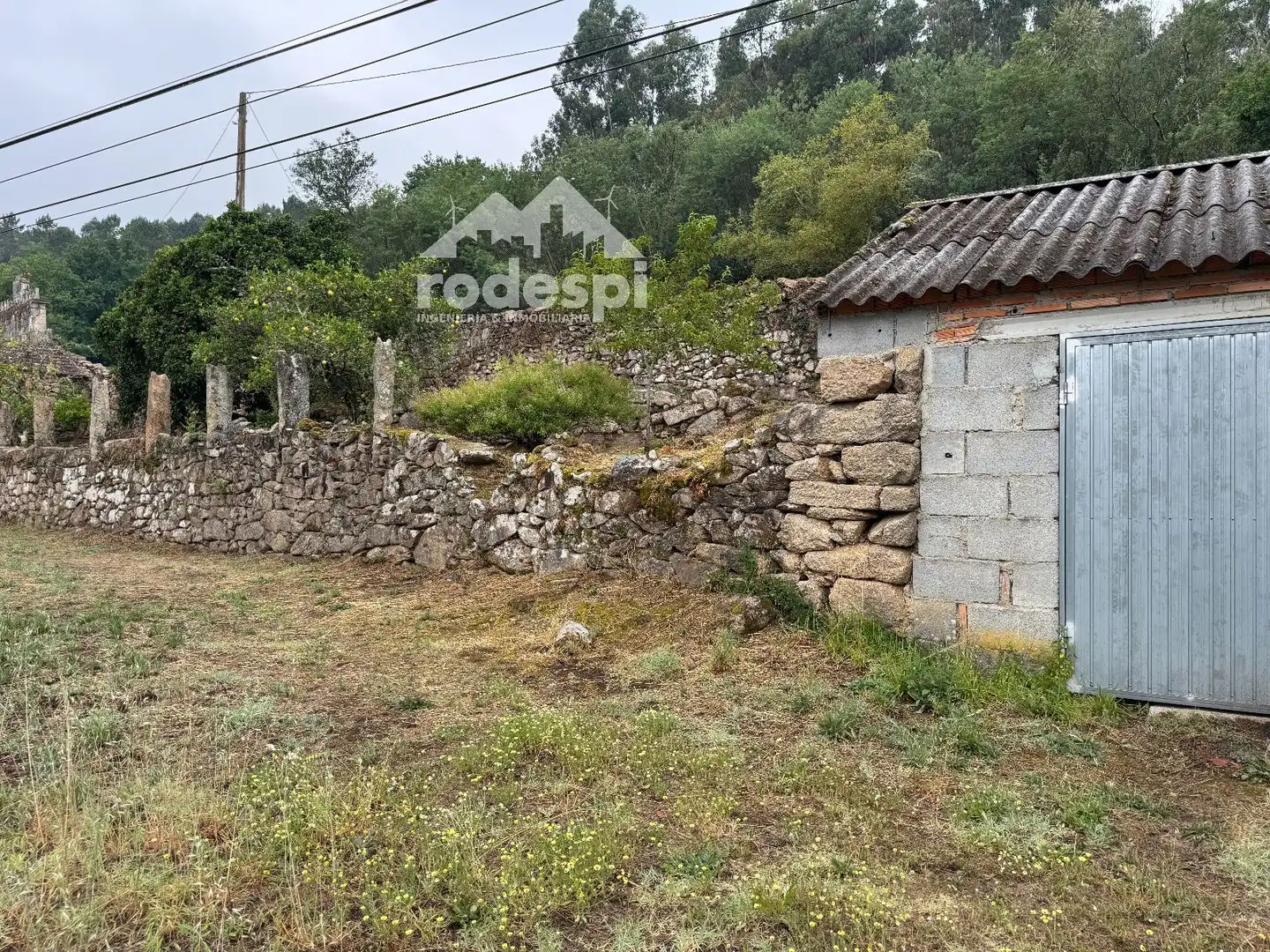 Einfamilien-Reihenhaus zum Verkauf in Arbo mit Heizung, Abstellraum und Möbliert