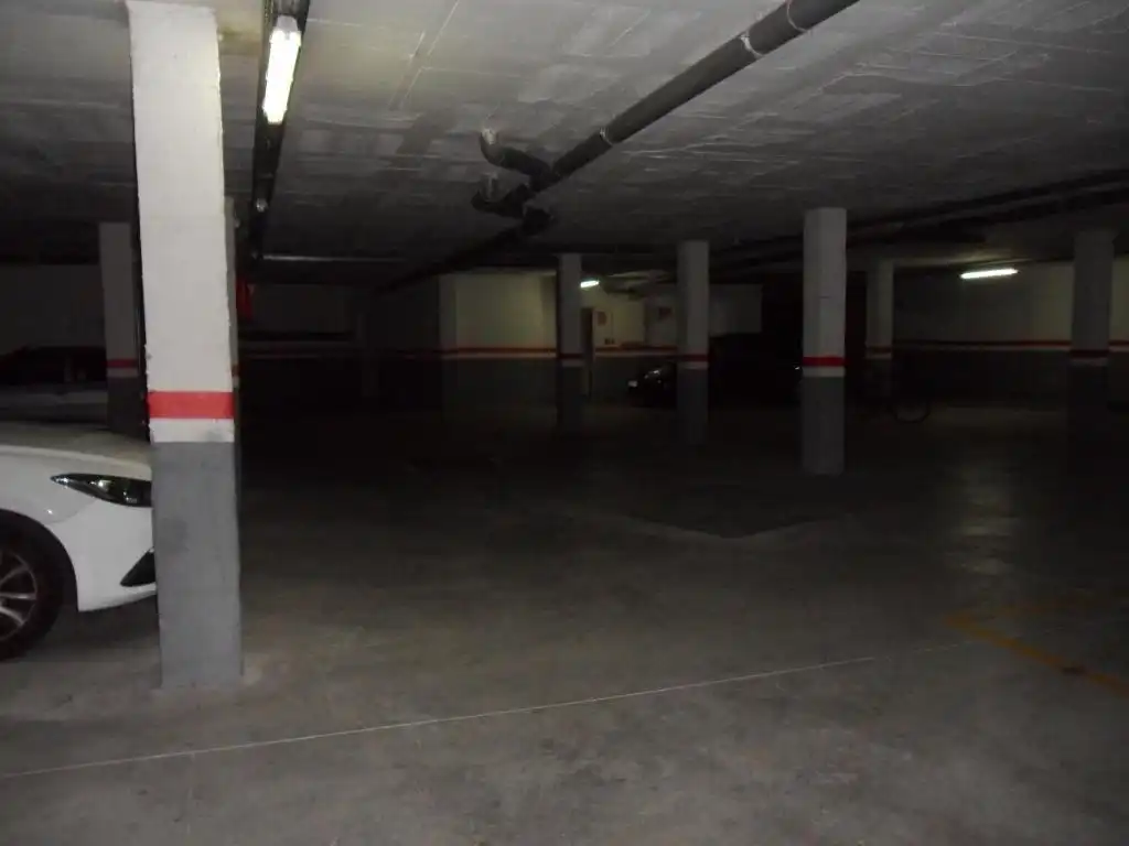 Parkplatz mit Aufzug zum Verkauf in INFLUENCIA RIERA, imagen 2
