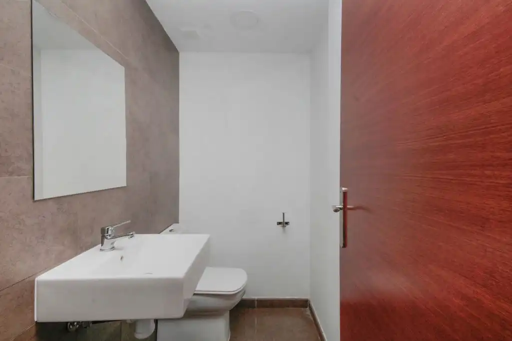 Baño de Dúplex en venta en Viladecans con Aire acondicionado