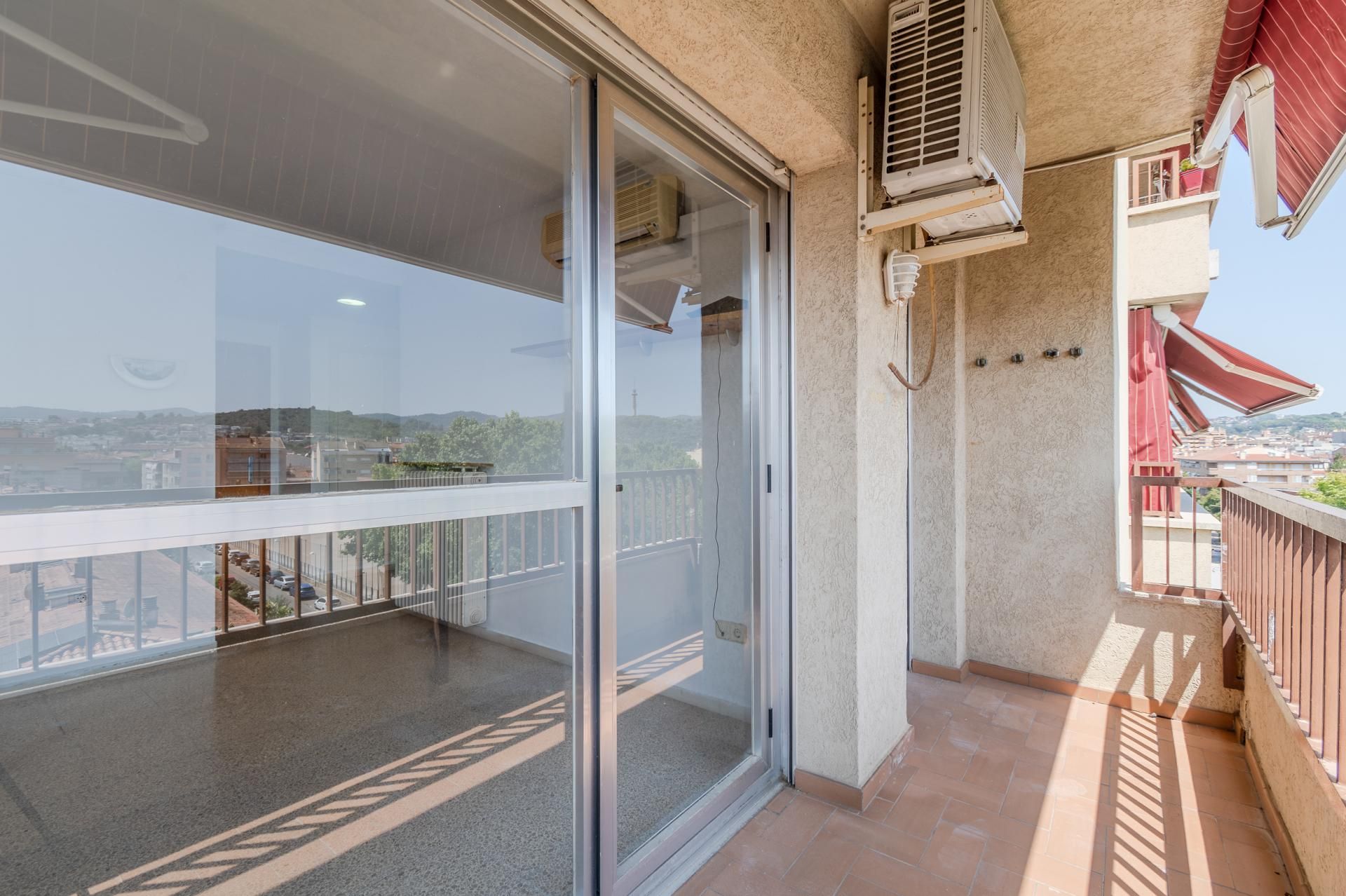 Terrassa de Apartament en venda en Girona Capital amb Calefacció i Balcó