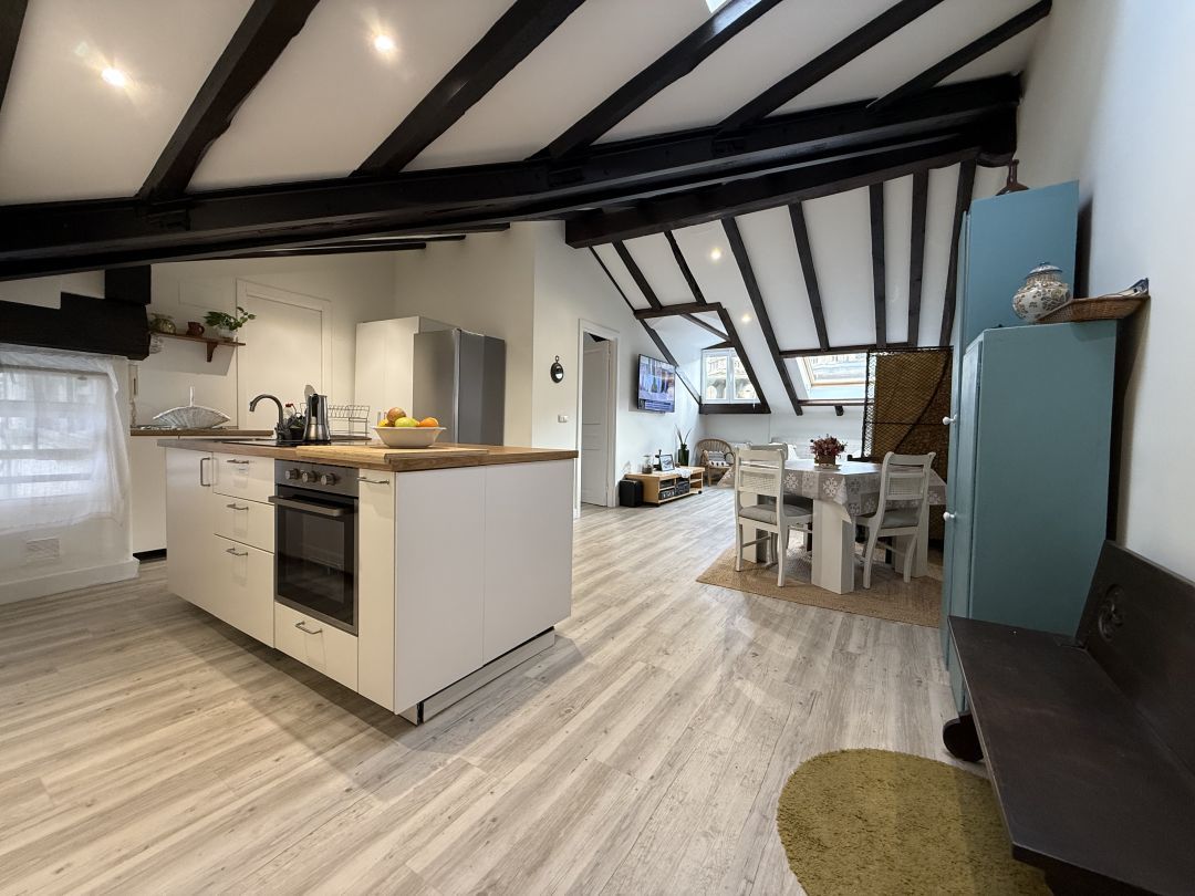 Kitchen of Flat to rent in Donostia - San Sebastián   with Heating and Private garden