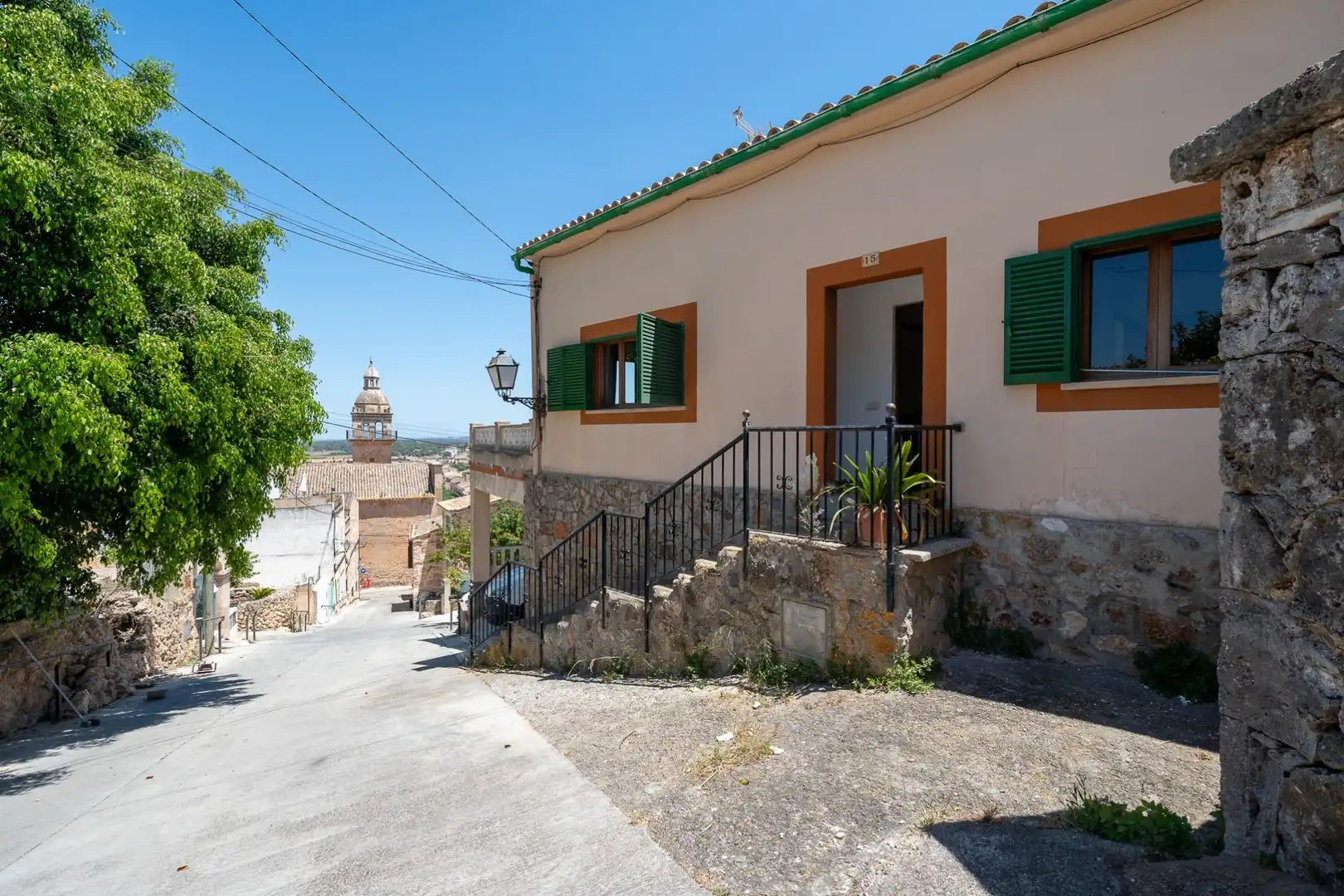 Vista exterior de Casa o xalet en venda en Santa Eugènia amb Jardí privat, Terrassa i Traster