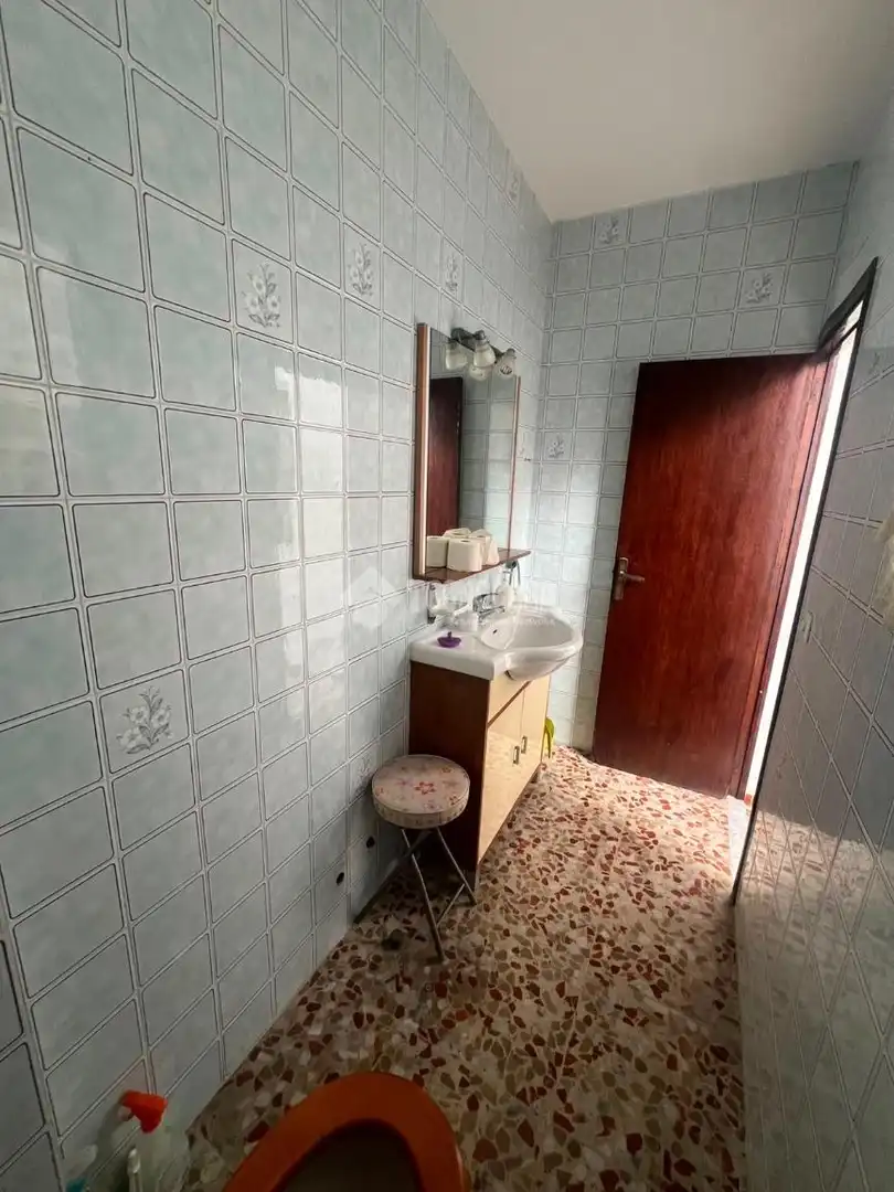 Bany de Casa o xalet en venda en Sevilla amb Aire condicionat i Terrassa