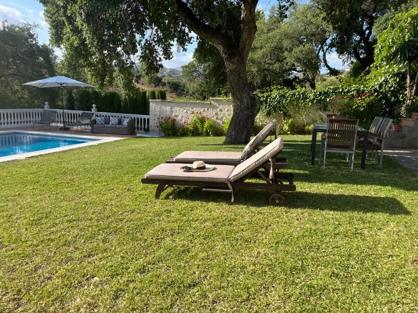Jardí de Casa o xalet en venda en Marbella amb Aire condicionat i Piscina