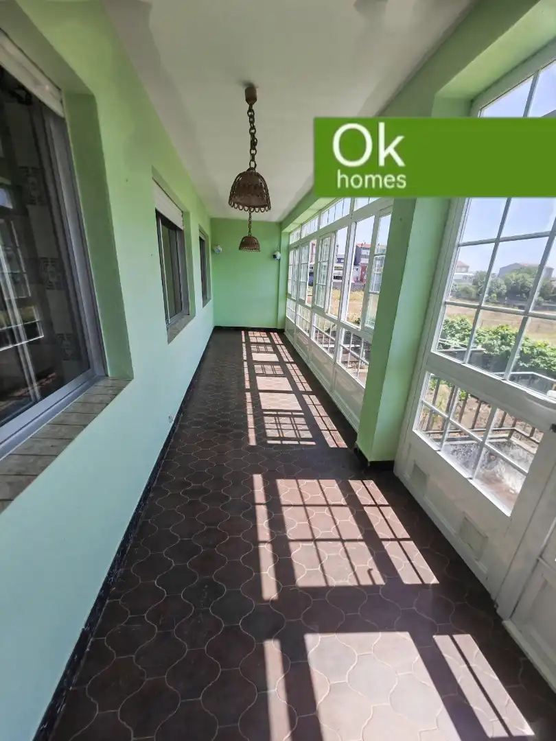 Casa adosada en venda en Arzúa amb Jardí privat, Parquet i Terrassa