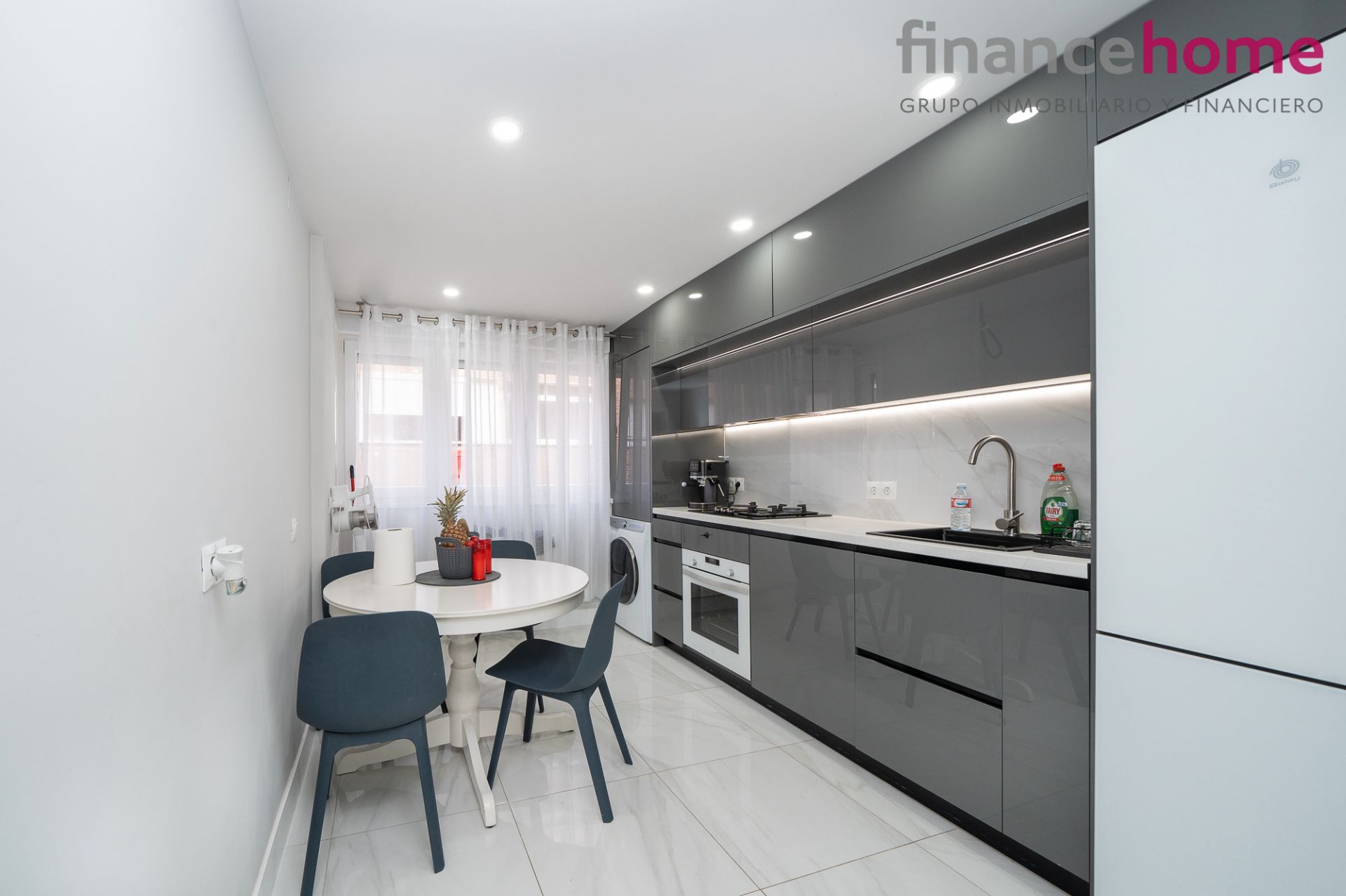 Cocina de Piso en venta en  Madrid Capital con Aire acondicionado, Calefacción y Amueblado