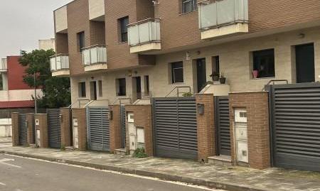 Foto 3 de Casa adosada en venda a  Podadora, 32, Fondo Somella, Barcelona