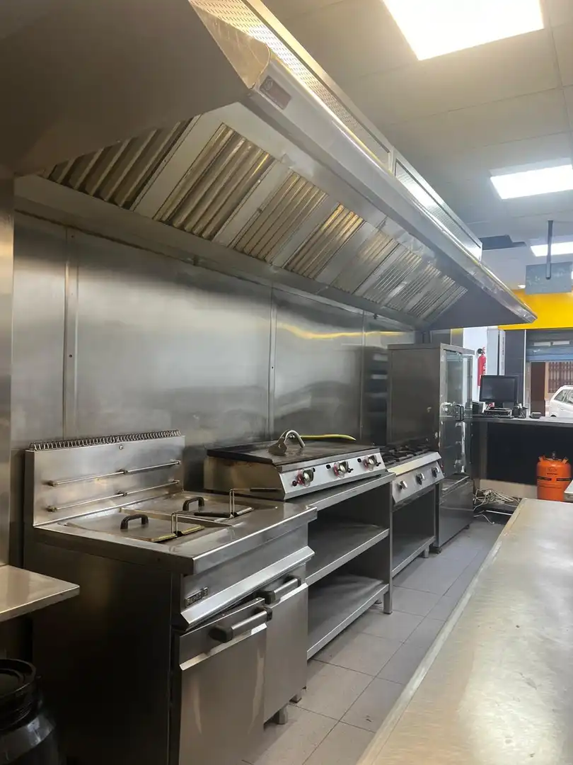 Cocina de Local en venta en Benidorm con Aire acondicionado