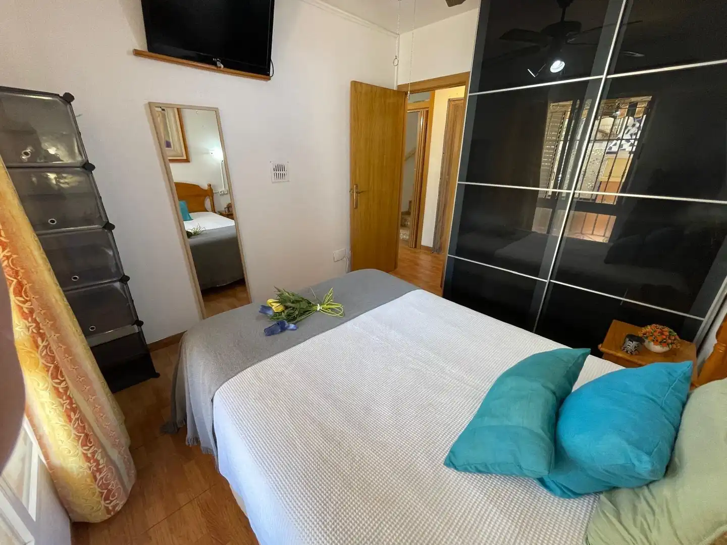 Habitación de Casa o chalet de alquiler en Santa Pola con Aire acondicionado, Amueblado y Piscina comunitaria