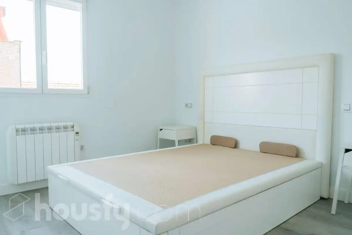 Wohnung zur Miete in Calle de Salas Barbadillo, Pueblo Nuevo