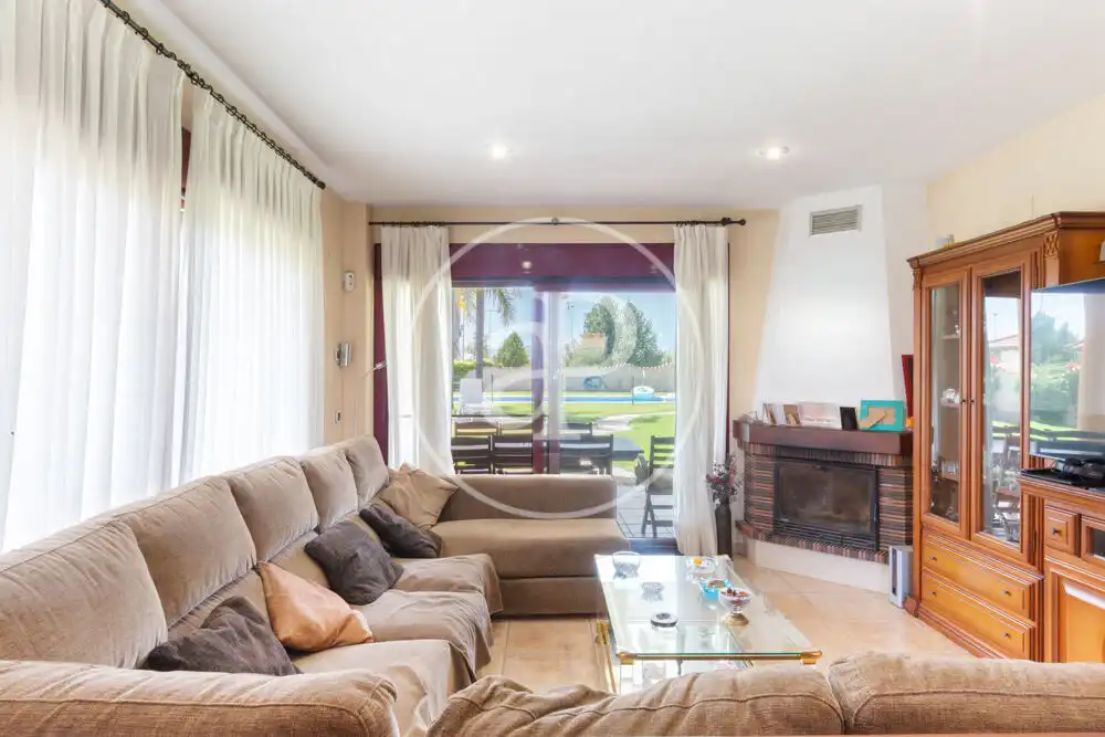 Sala de estar de Casa o chalet en venta en Sagunto / Sagunt con Aire acondicionado, Calefacción y Jardín privado