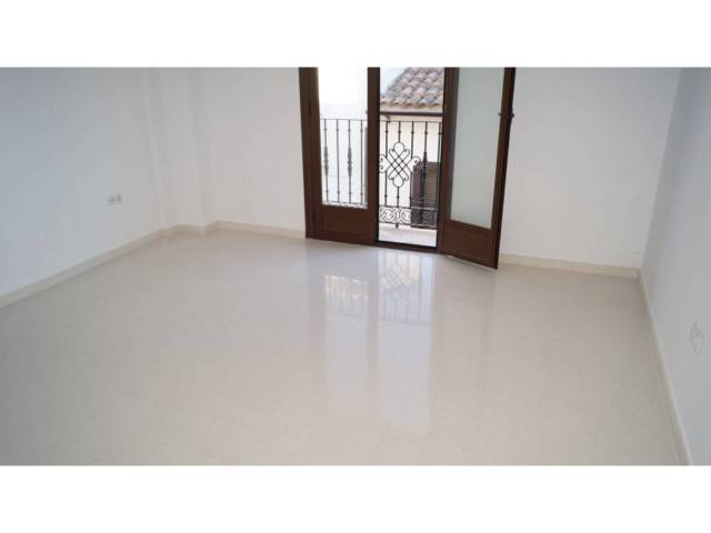 Piso en Venta en Baena