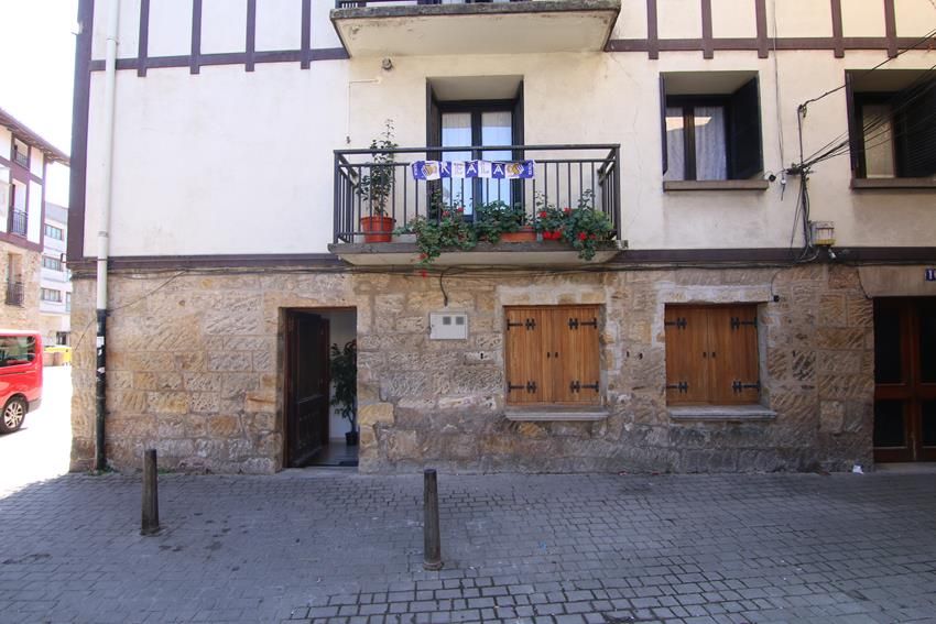 Local de lloguer a Plaza los Fueros, 16, Altsasu / Alsasua