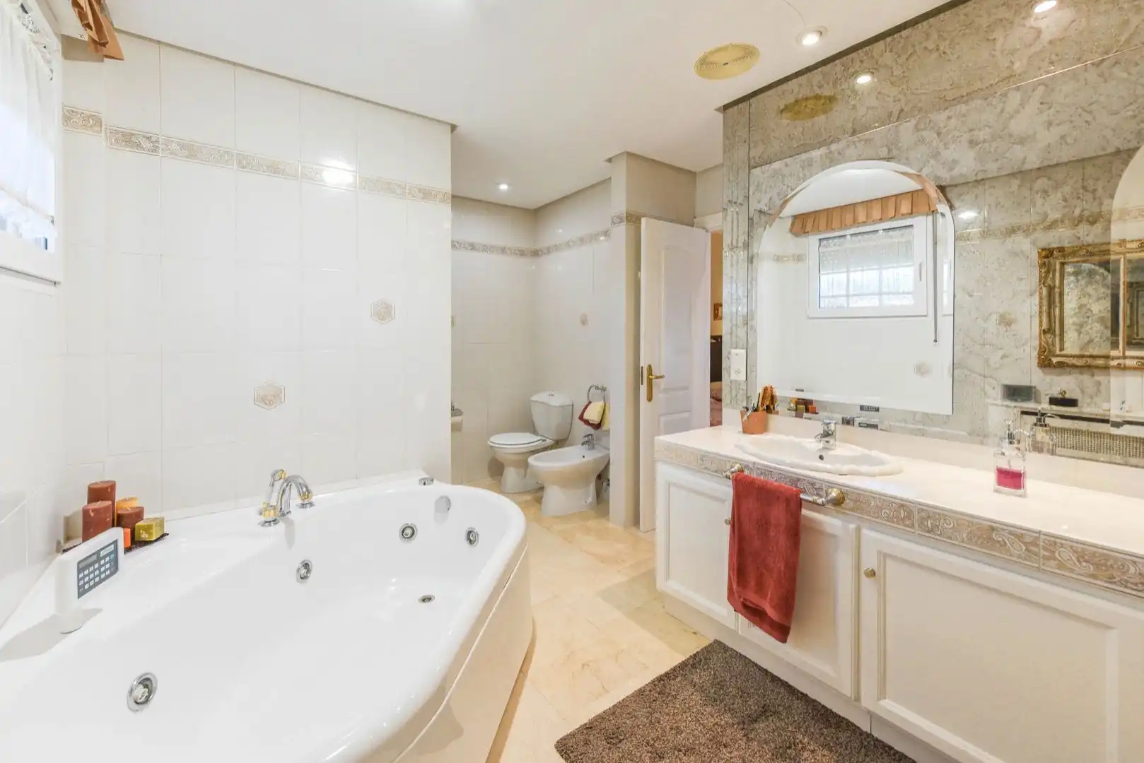 Baño de Casa o chalet en venta en Tordesillas con Calefacción, Jardín privado y Parquet