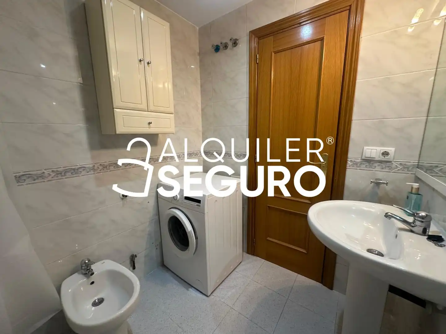 Baño de Piso de alquiler en Valencia con Aire acondicionado y Amueblado