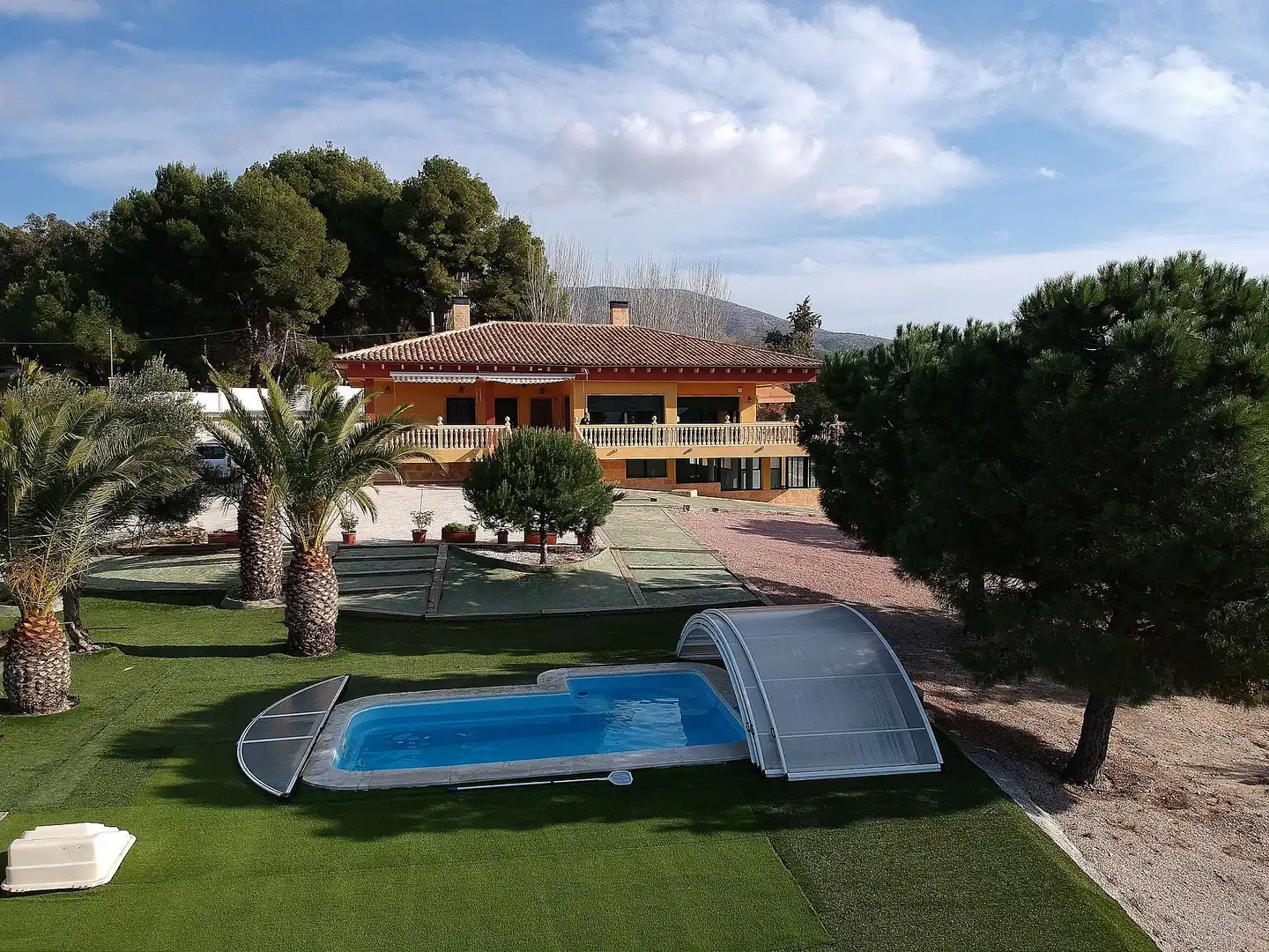 Piscina de Casa o xalet en venda en Petrer