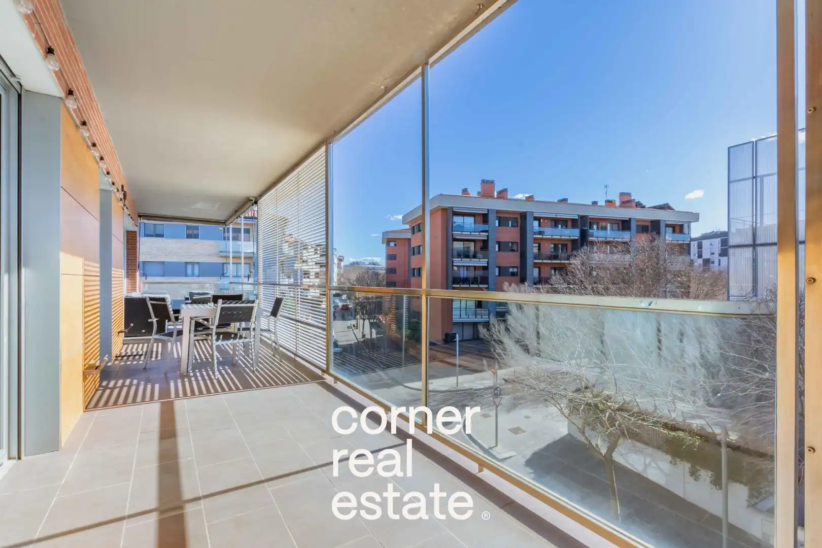 Exterior view of Flat for sale in Sant Cugat del Vallès  with Air Conditioner, Heating and Parquet flooring