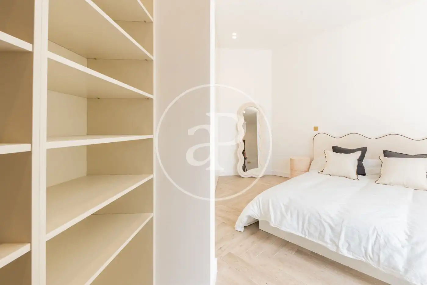 Bedroom of Flat for sale in Madrid  with Air Conditioner, Heating and Terrace