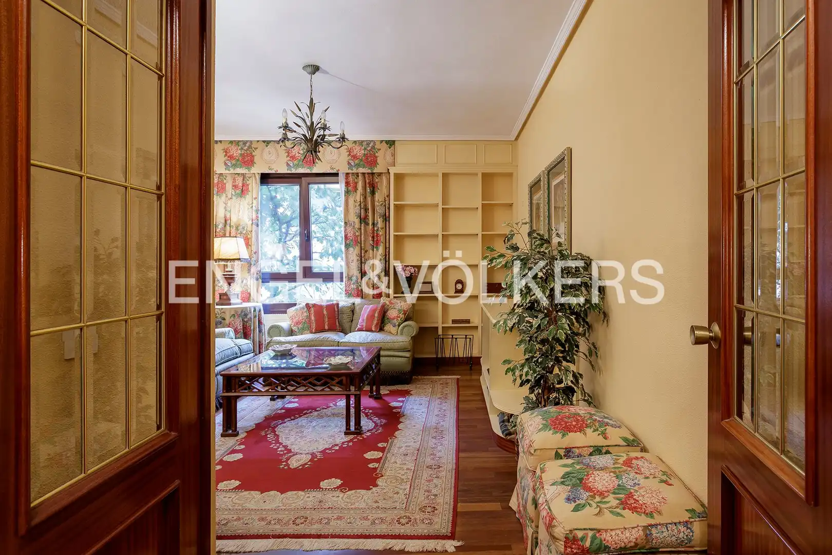Sala d'estar de Pis de lloguer en Getxo  amb Calefacció, Jardí privat i Parquet
