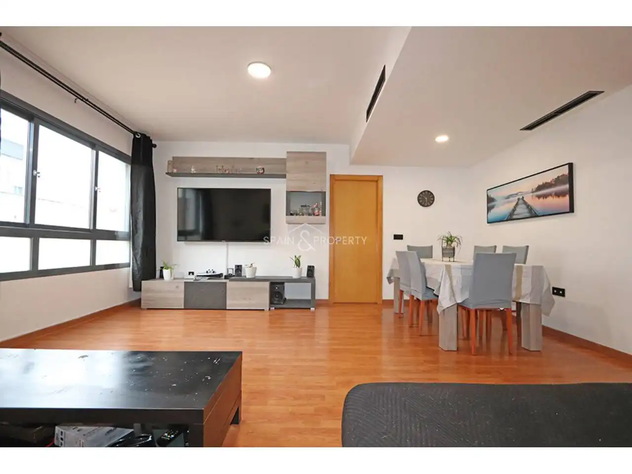 Sala de estar de Piso en venta en Montserrat con Aire acondicionado, Terraza y Piscina comunitaria